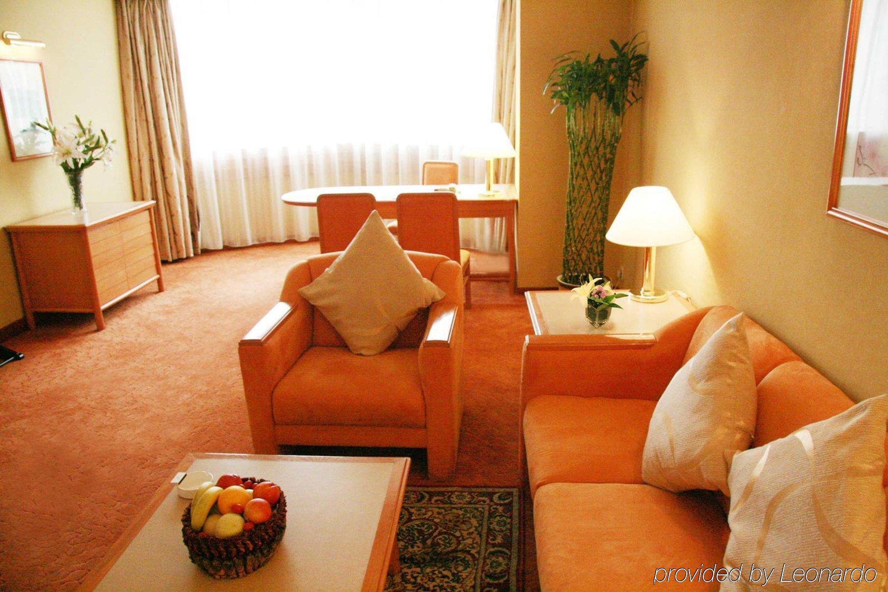 Gloria Plaza Shenyang Otel Oda fotoğraf